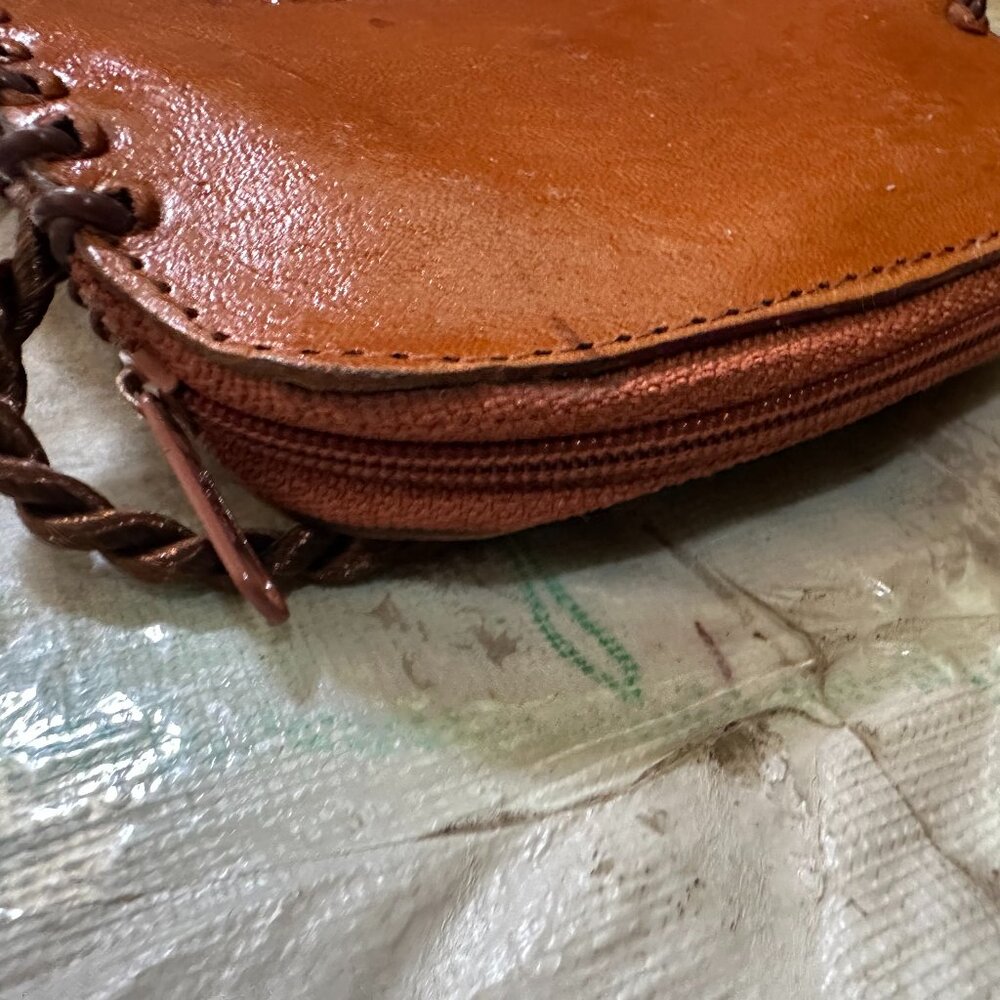 Vigan City Philippines Leather Small Purse Hand Bag 4.5" x 7" x 1.5" - Picture 4 of 4